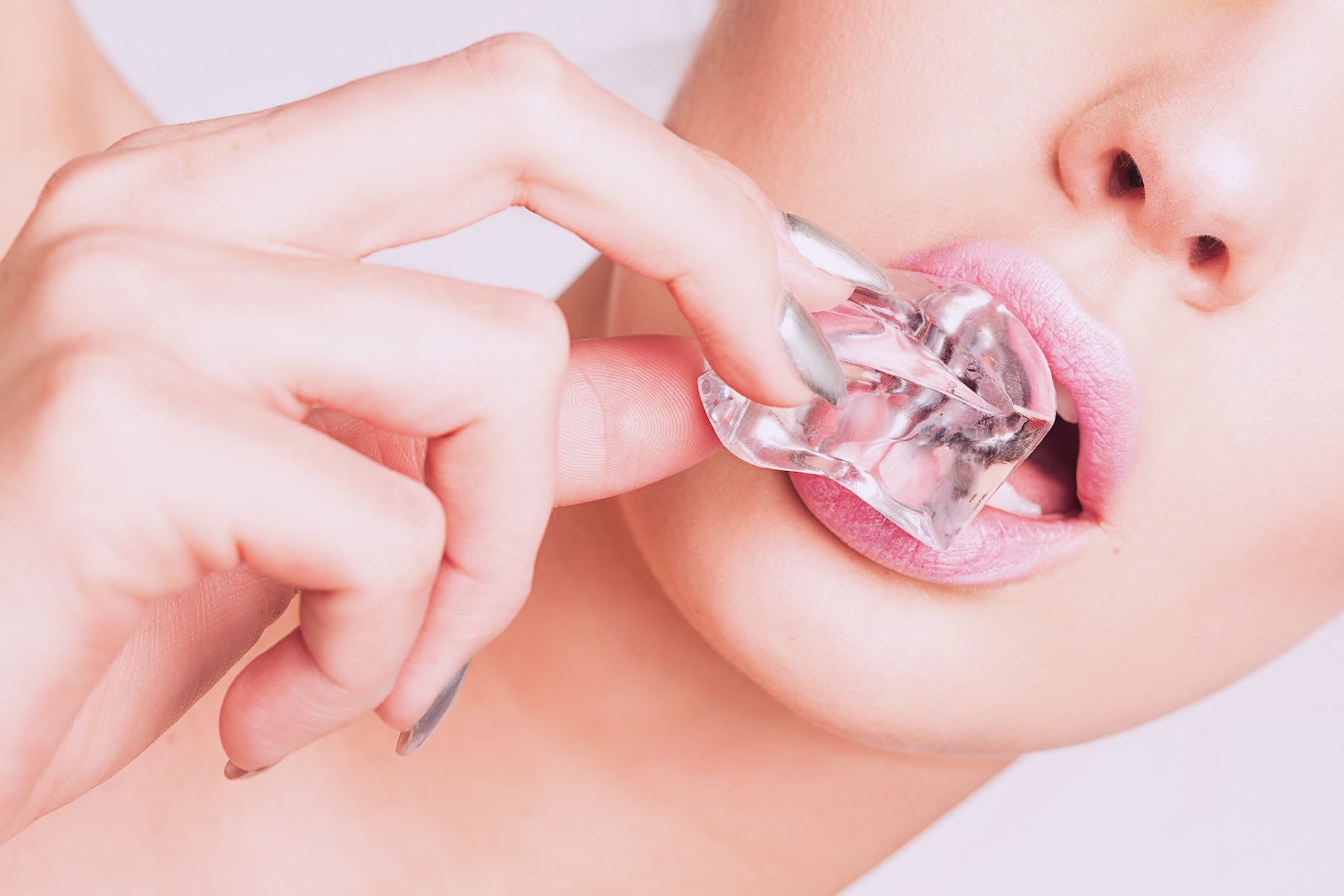 The Thrilling Art of Temperature Play: A Sex Guide For Beginners – BerryLemon